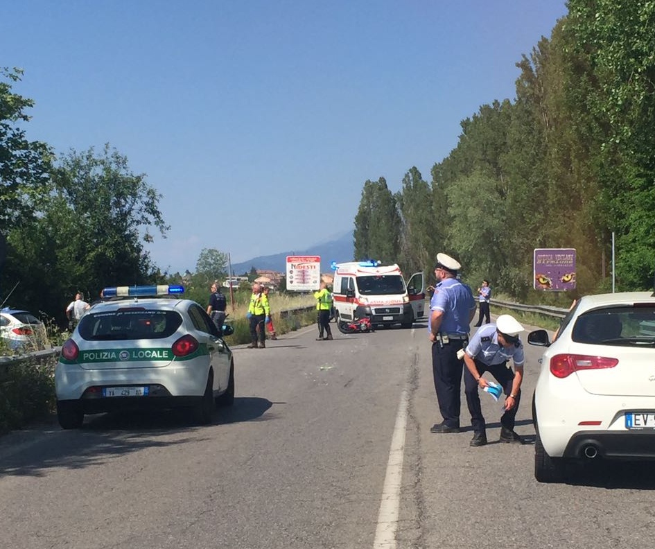 Grave incidente auto e moto a Desenzano