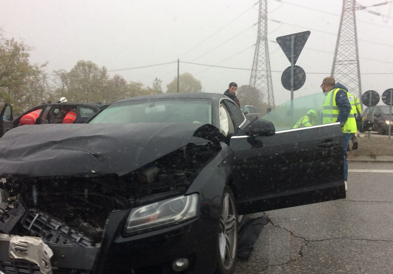 Incidente davanti al Leone: quattro feriti