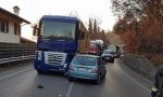 Incidente in via Europa, auto contro tir