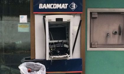 Lonato, fanno saltare bancomat nella notte