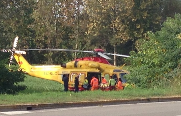 Lonato, incidente furgone scooter