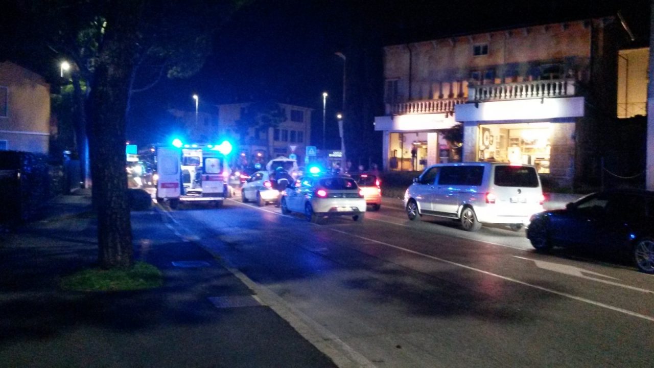 Mamma e bimba investite sulle strisce