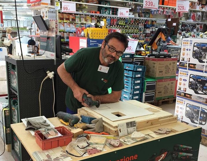 Marco, un “marito in affitto”