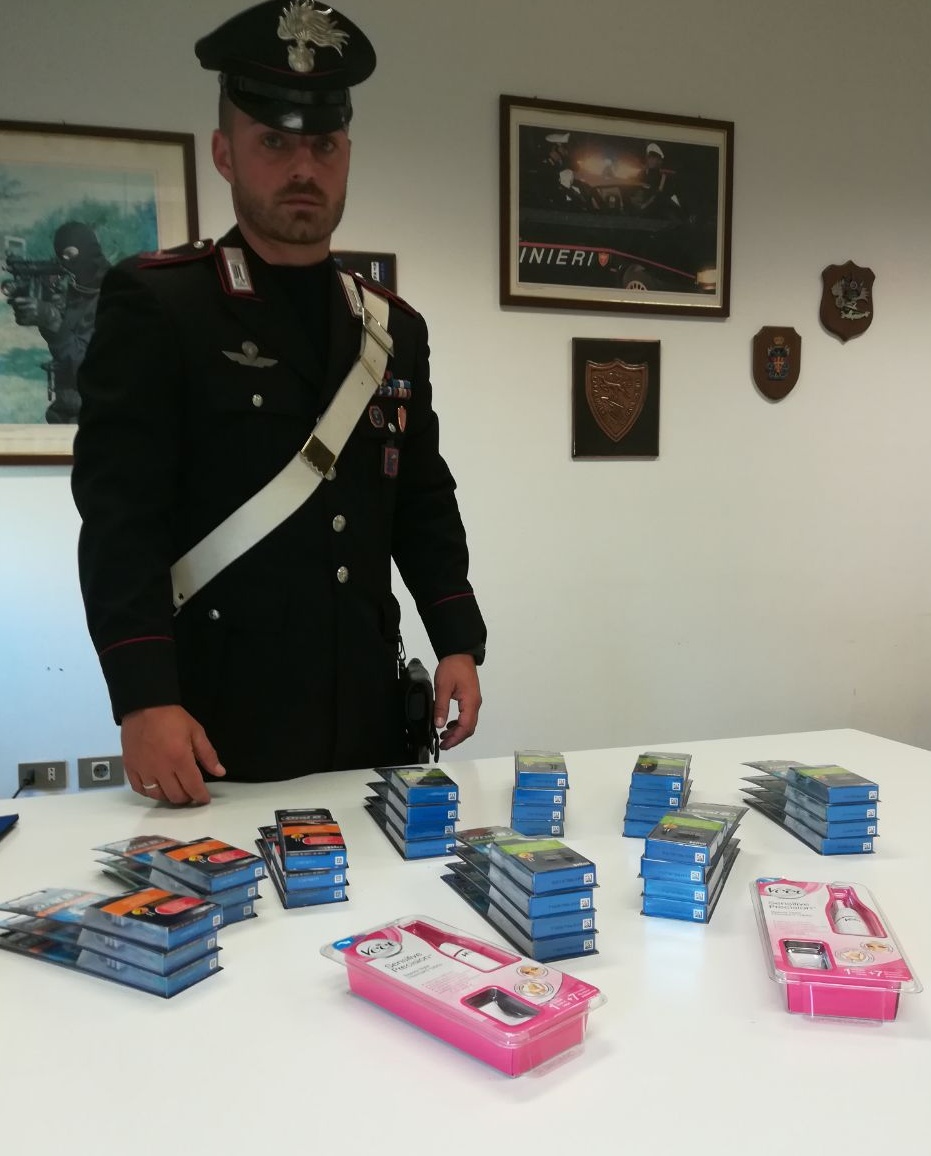 Mercato, arrestate 4 straniere