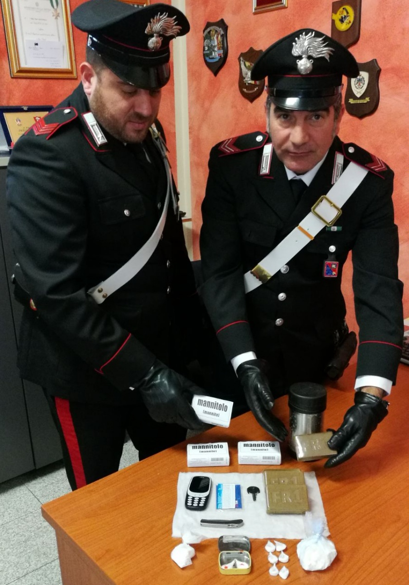 Mezzo chilo di droga sequestrata