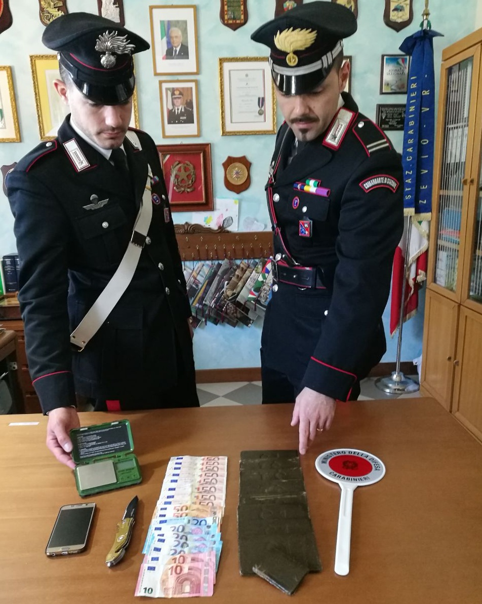 Minorenne, ma con 840 grammi di hashish