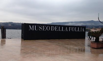 "Museo della follia", inaugurazione di Sgarbi a Salò