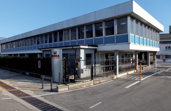 “Per anni con autorizzazioni scadute”