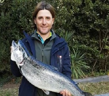 Pesca da record: trota di 9 chili