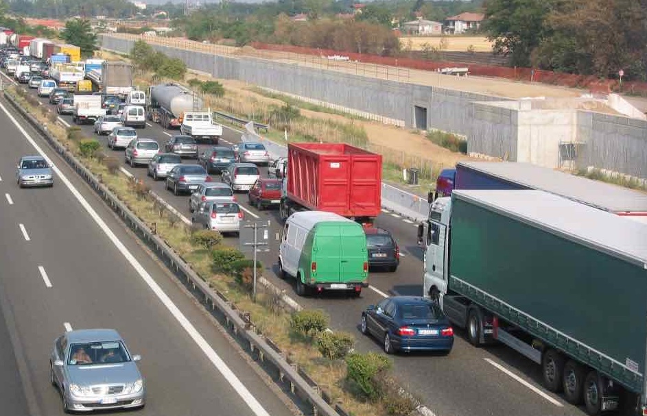 Code in A4 in direzione Brescia per un incidente