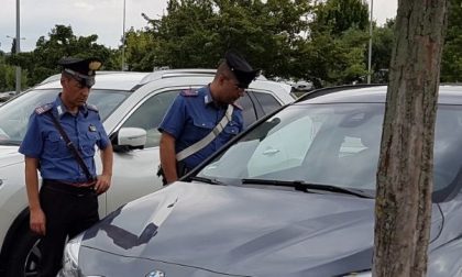 Ruba dalle auto in sosta: preso dai carabinieri