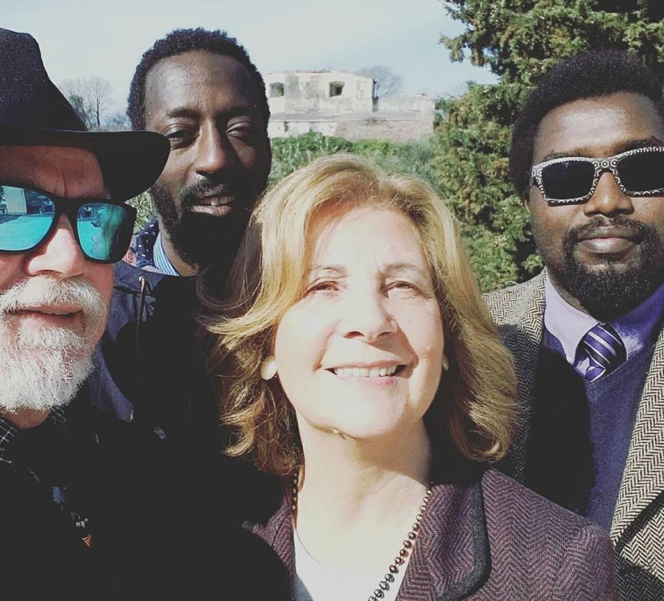 Salvato dalla guerra, restituisce il bene ricevuto