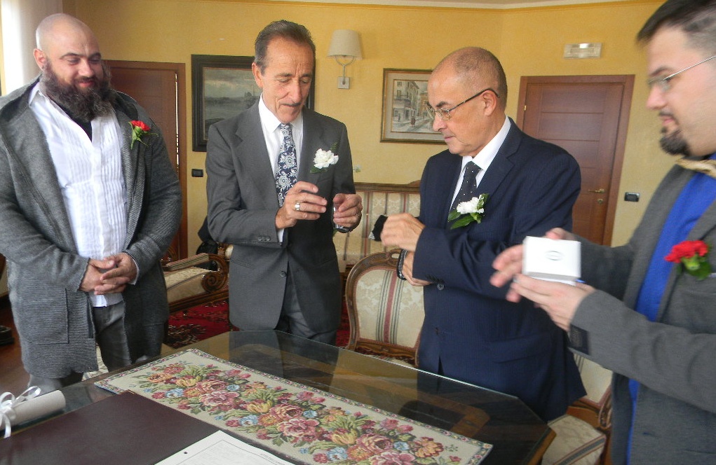 Scampano all’attentato di Nizza e sanciscono il loro amore