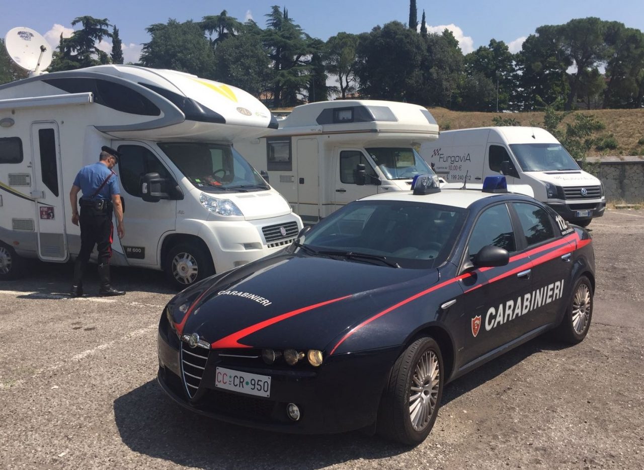 Scoperto mentre ruba sul camper, arrestato un veronese