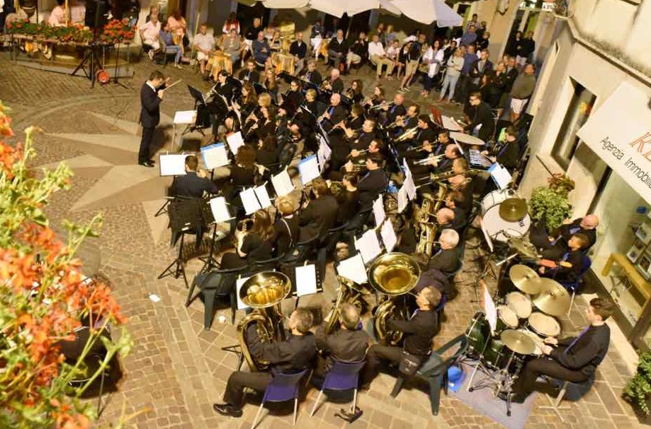 Sfida delle bande a San Martino