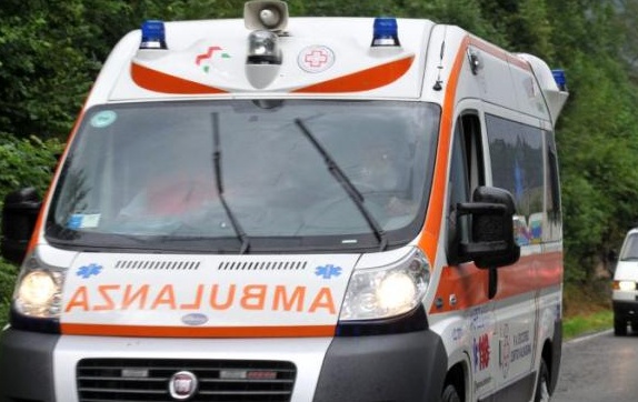 Tamponamento sulla SP116, auto sbalzata per 30 metri
