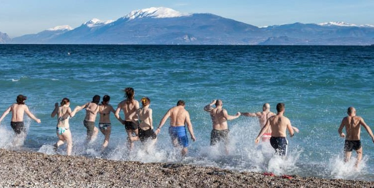 Torna il famoso “Bagno di Capodanno”