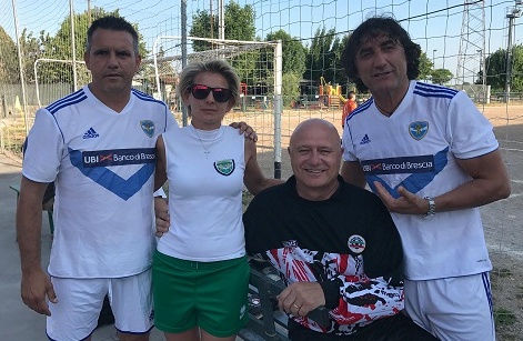 «Un calcio al pregiudizio» va in rete