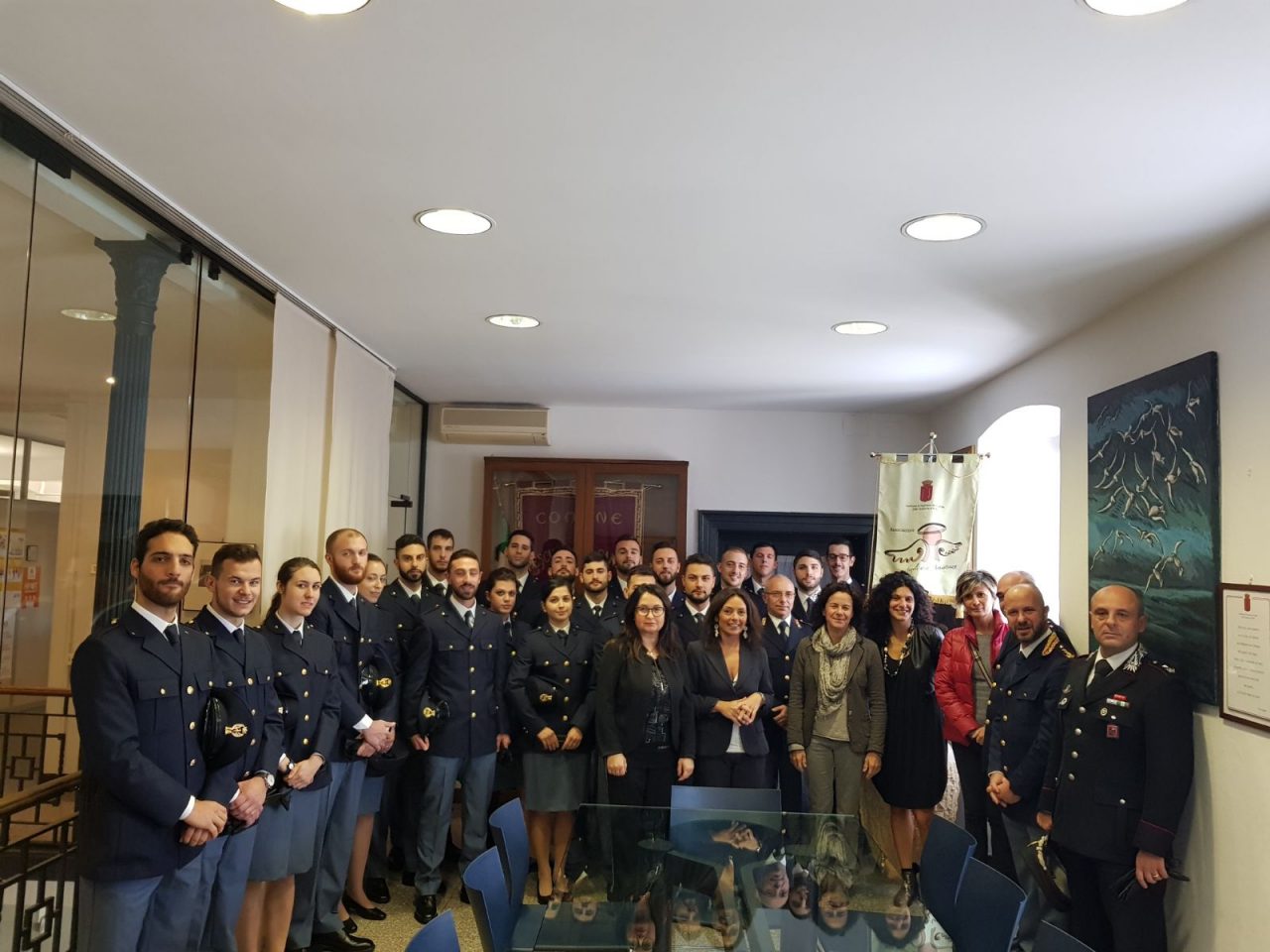Gli allievi della scuola di polizia per il Progetto Speranza