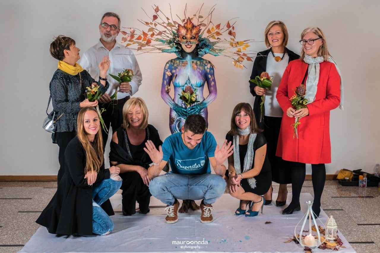 L’Altra Arte ha aperto la stagione con “Rosso di fuoco”