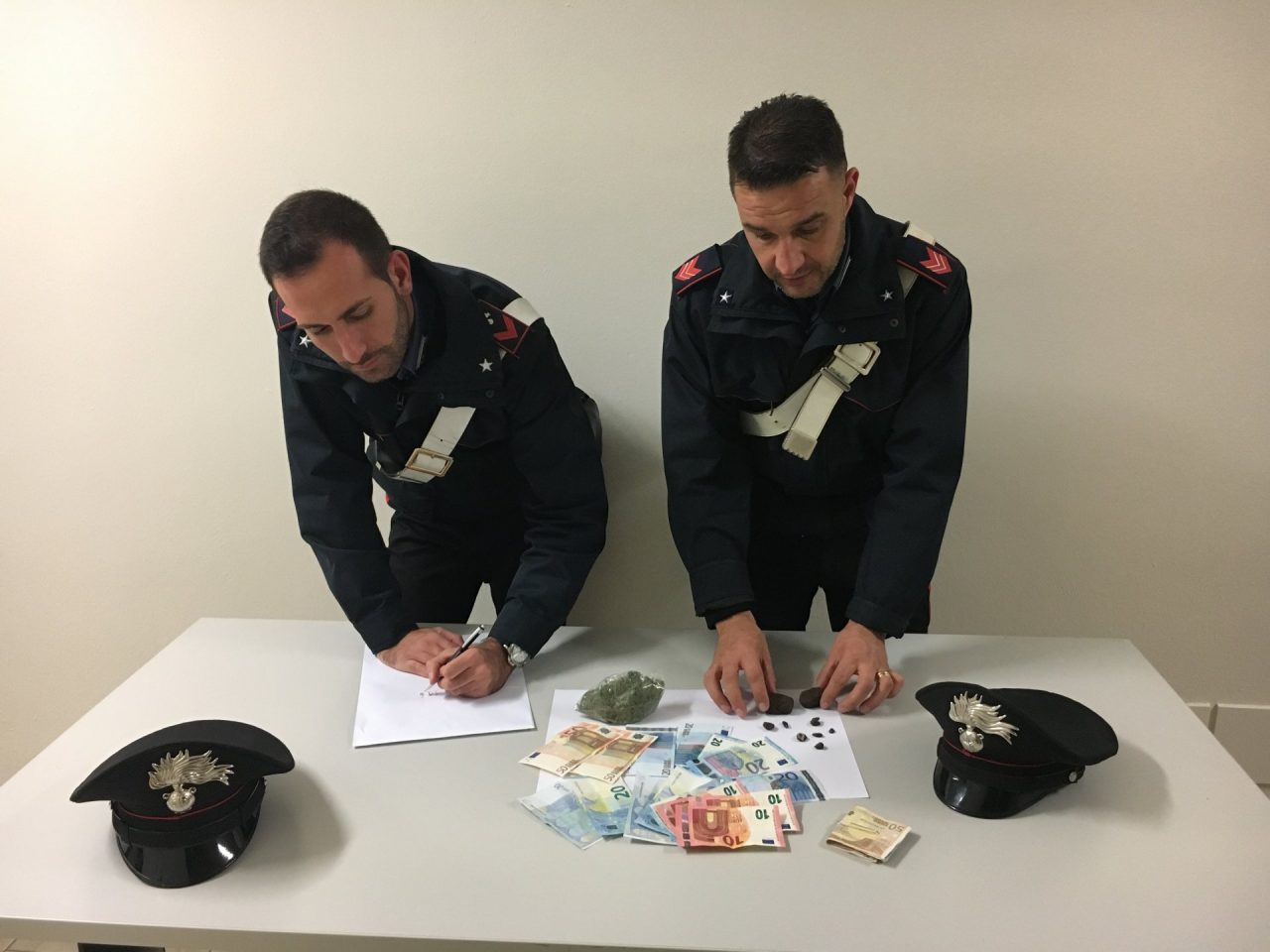 Carabinieri attivi contro il fenomeno dello spaccio