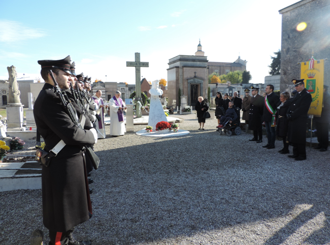 Forze armate ricordano il collega ucciso a Nassiriya