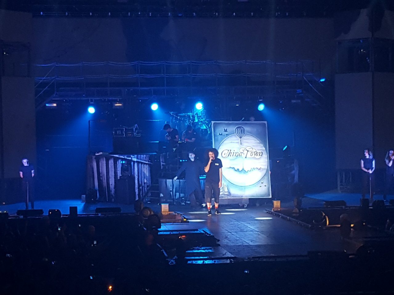 Caparezza fa cantare i 5mila del Palageorge