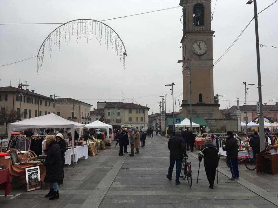 Magico Natale con mercatini e corsa solidale