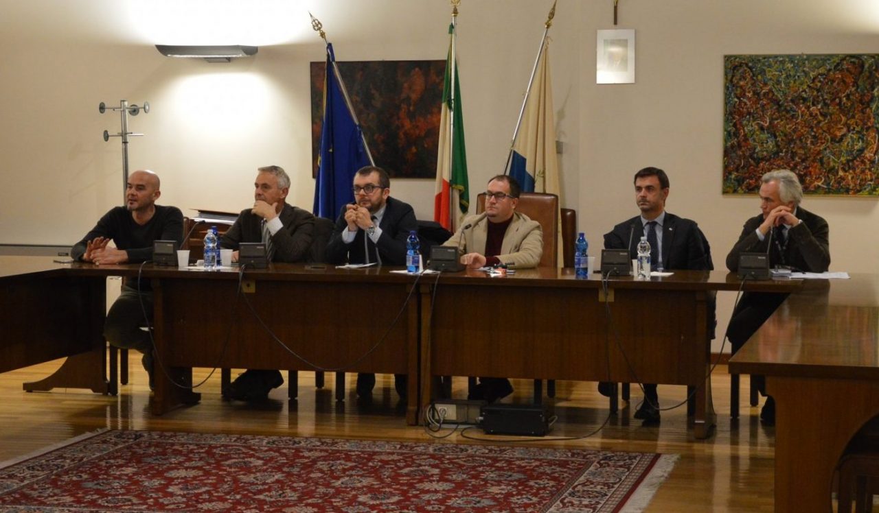 Biosicurezza e controllo della fauna selvatica contro influenza aviaria