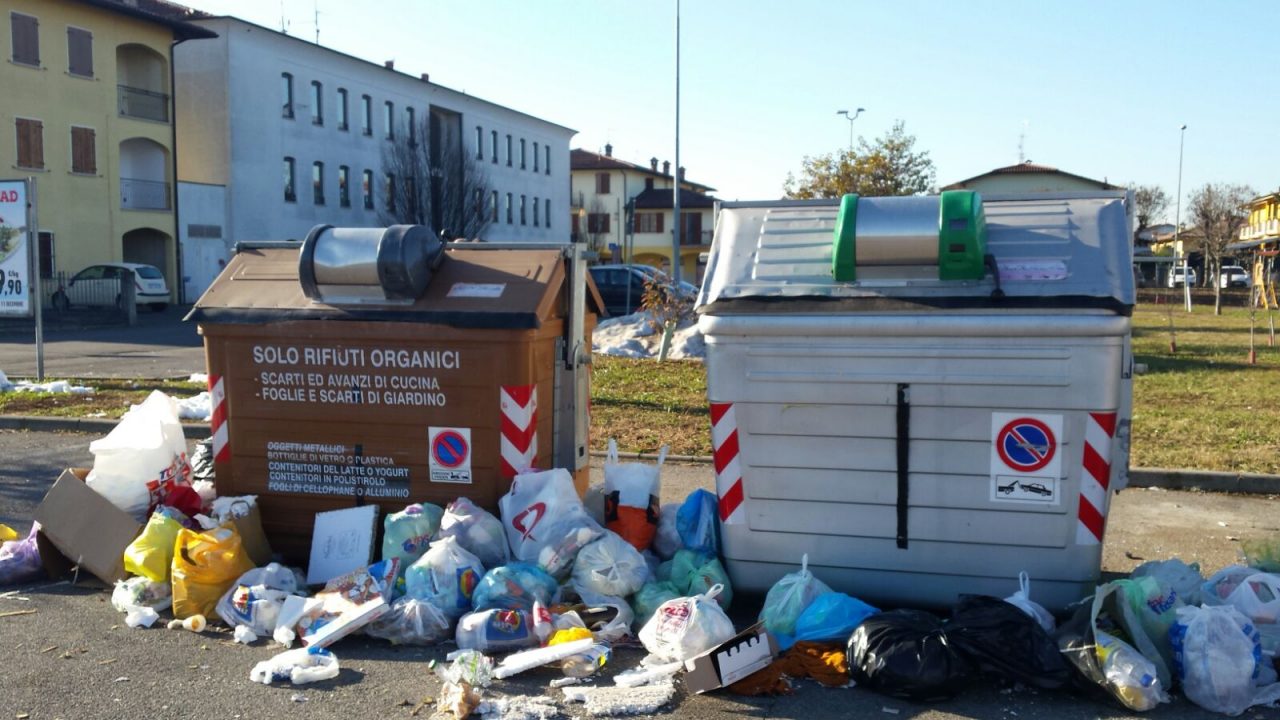 Lotta aperta contro l’abbandono dei rifiuti