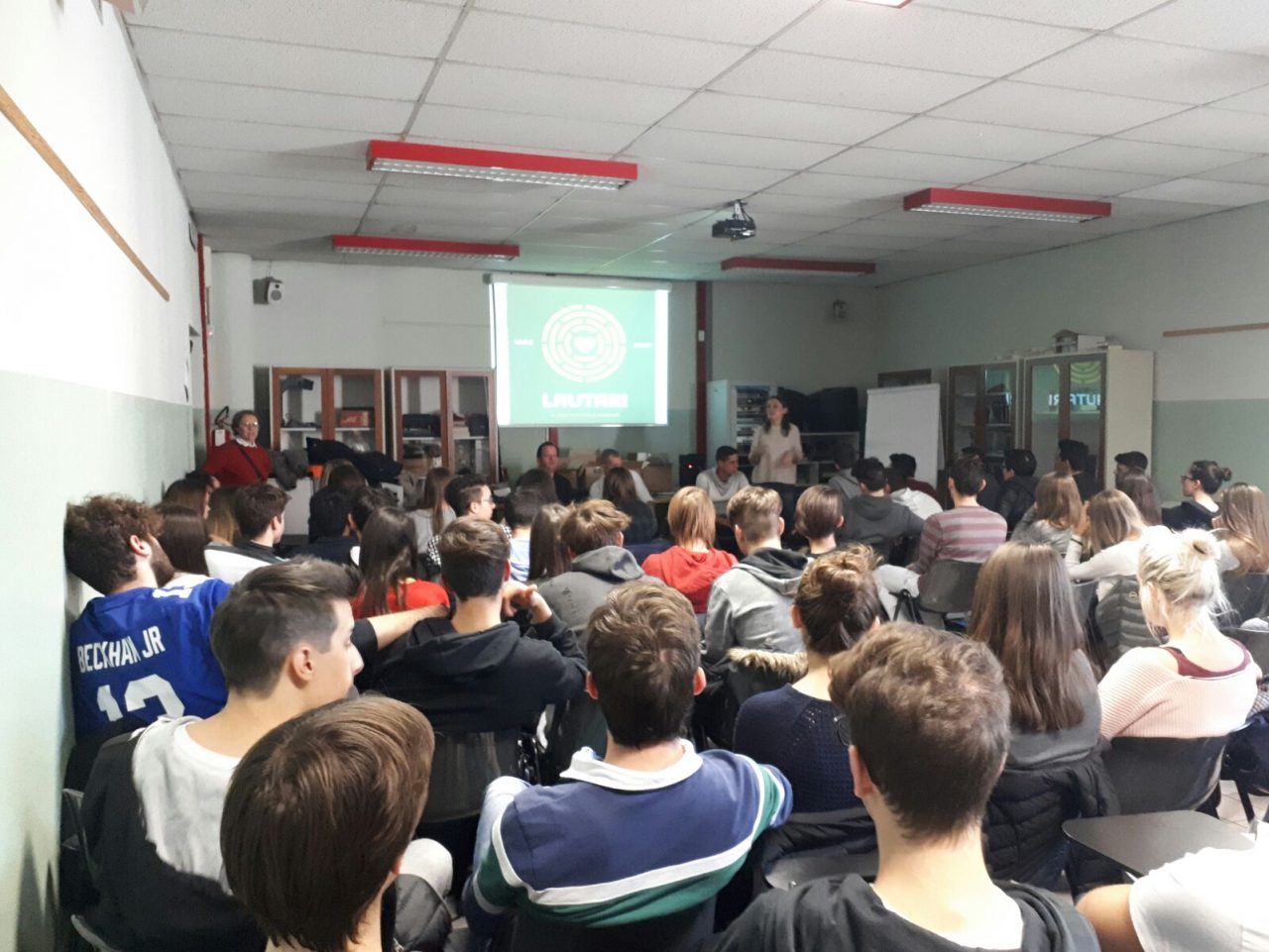 La cooperativa che insegna ai ragazzi il fenomeno “droga”