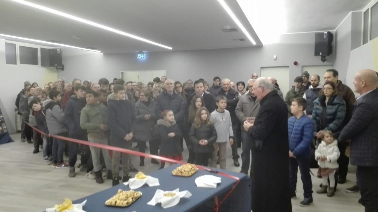 Monsignor Fontana all’inaugurazione al centro giovanile