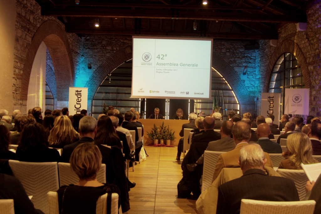 “Settore turistico danneggiato dagli abusivi e dalla mafia”