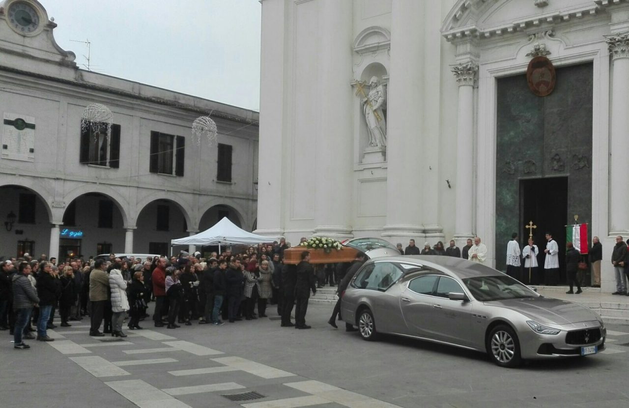 Oggi l’ estremo saluto al giovane Matteo