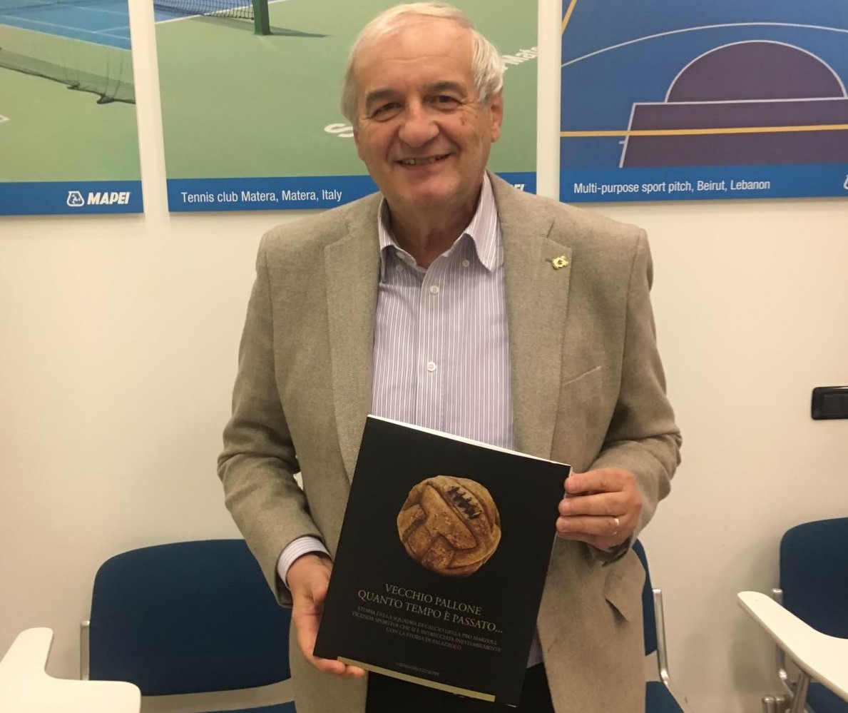 Vecchio pallone Un successo la presentazione del libro