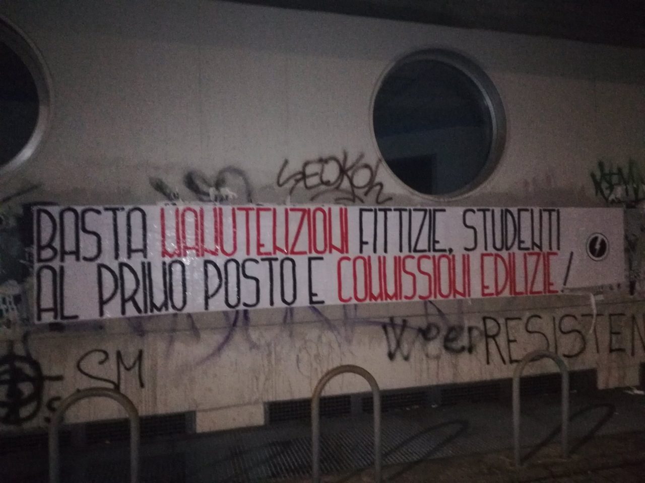 Scuole fatiscenti la protesta del Blocco Studentesco