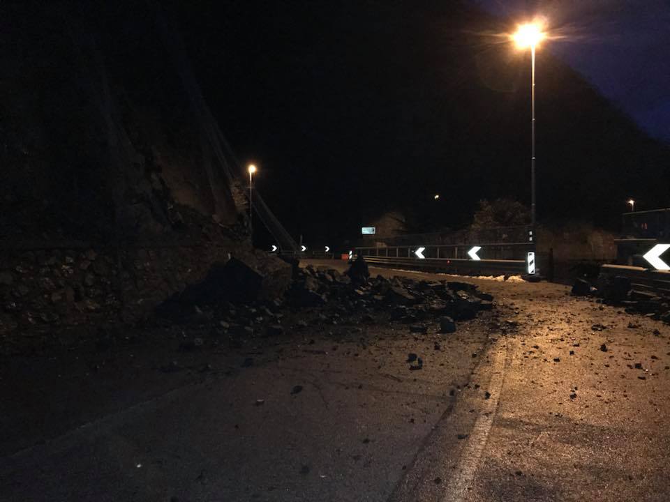 Strada chiusa sul Sebino causa frana