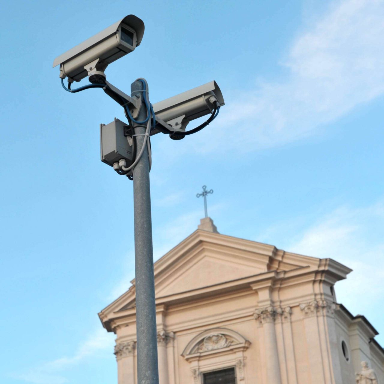 Telecamere in azione per leggere le targhe