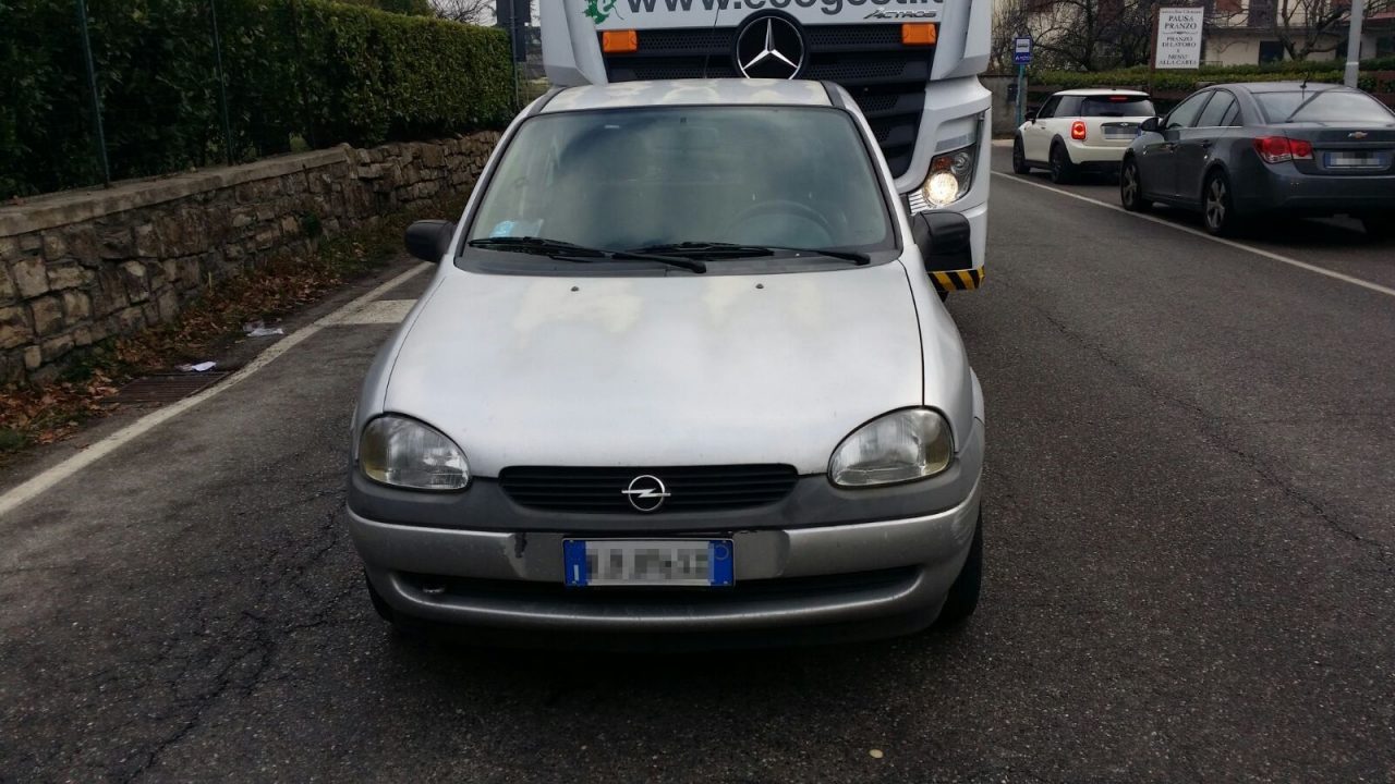 Camion contro auto ferito un 48enne
