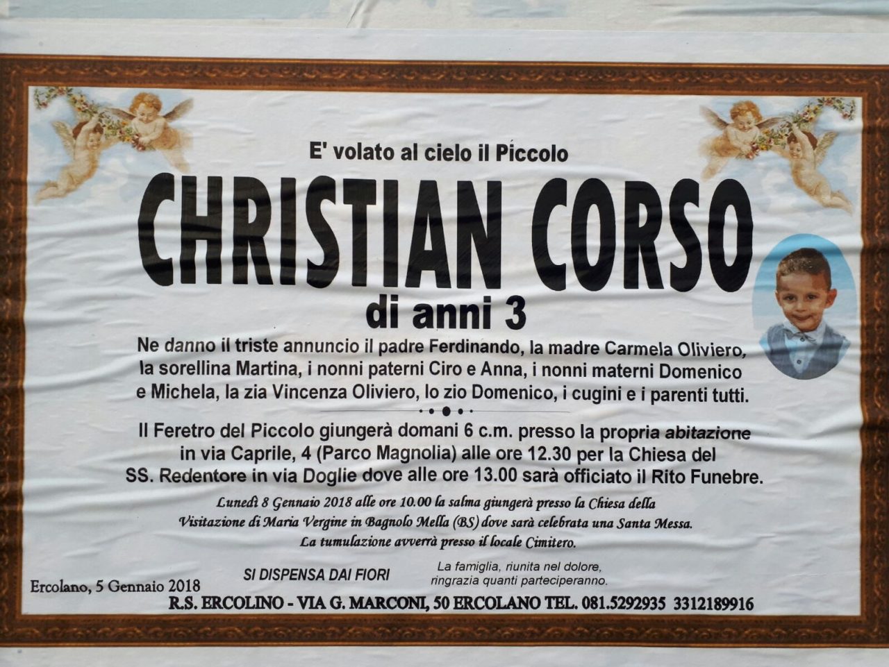 Stamattina i funerali del piccolo Christian