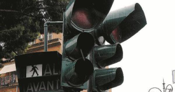 Risolto guasto che ha bloccato il semaforo