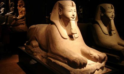 La polemica sul museo egizio porta a Torino
