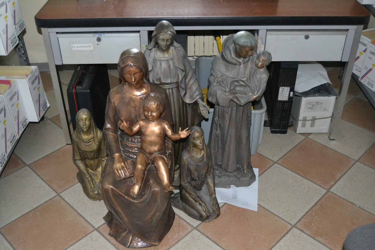 Restituita refurtiva rubata nei cimiteri della provincia