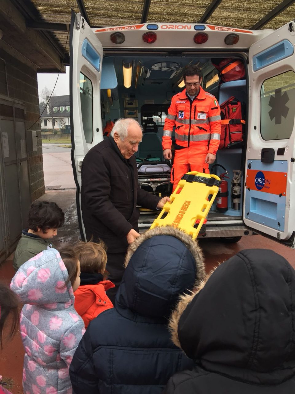 Bimbi dell’asilo di Alfianello a lezione in Croce Bianca