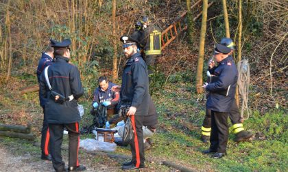 Cadavere nella roggia I vestiti del ragazzo erano bruciati