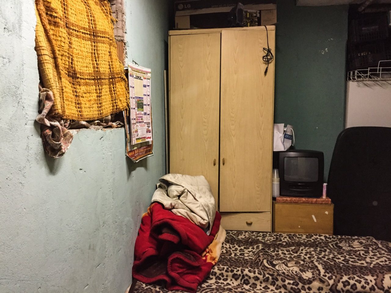 Famiglia abusiva trovata in uno scantinato a Manerbio