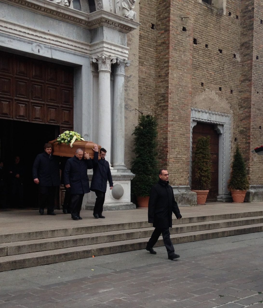 Il funerale di Maurizio Cossu al Duomo