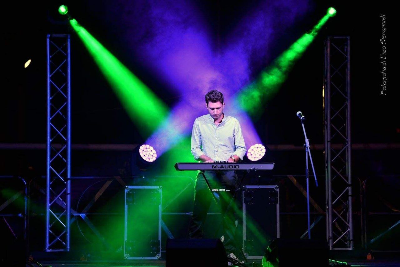 Tastierista e compositore Il talento del castegnatese Alessio