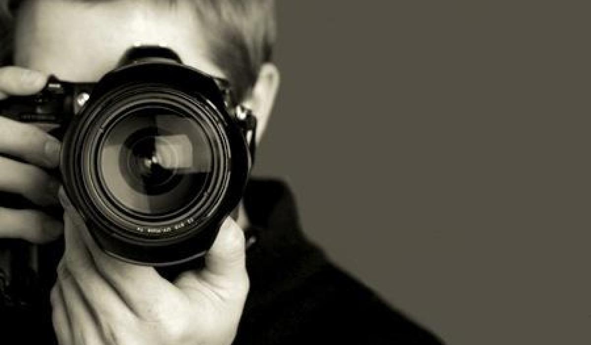 Raccontare il Paese con la fotografia: Palazzolo diventa set di Obiettivo Italia