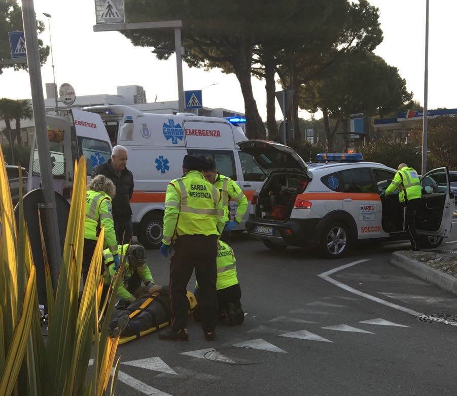 Desenzano, scontro auto bici